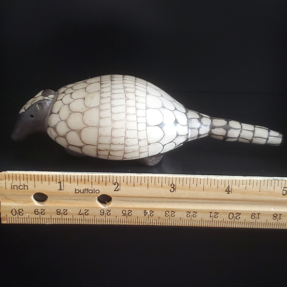 Signed Micol '92 Uruguay Beautiful Pottery Armadillo or Pangolin Original Micol - Picture 13 of 14